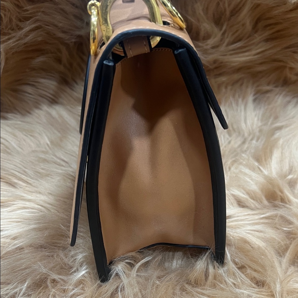 Pre-loved 💕Authentic Fendi Black and Tan Embossed Leather Century F is Fendi Kan - Picture 8 of 17